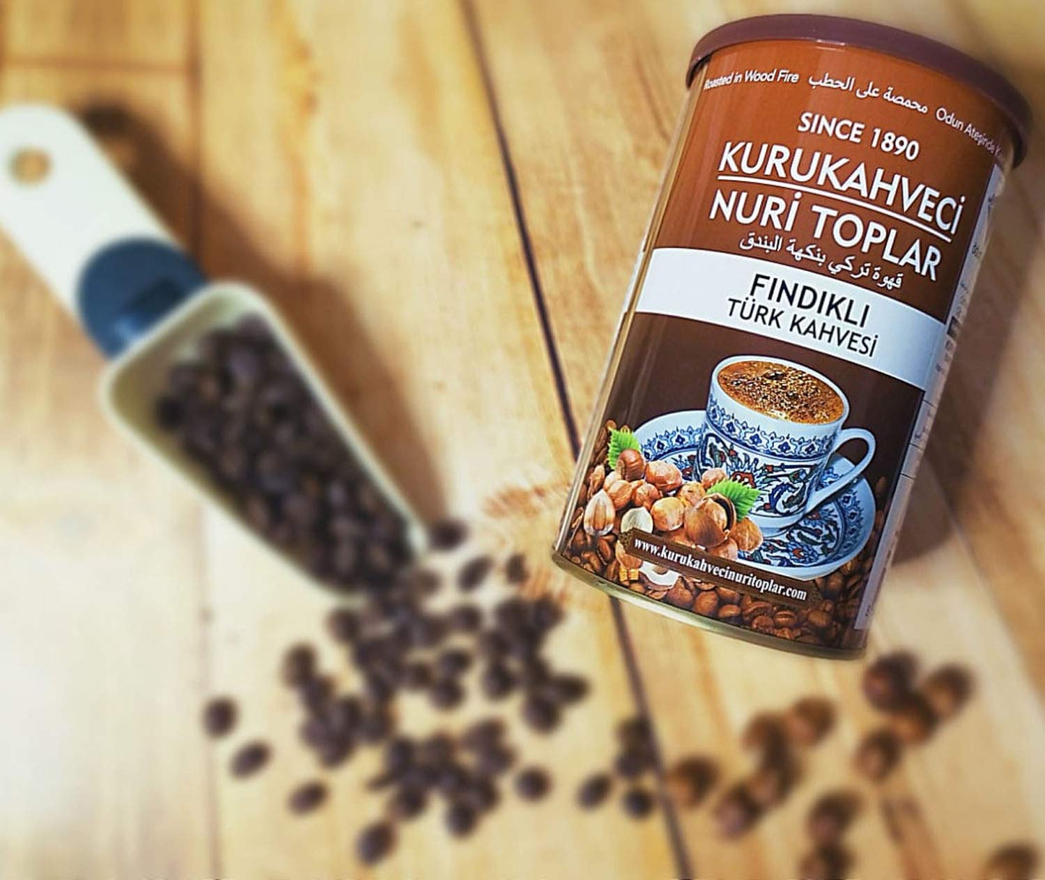 Kurukahveci Nuri Toplar Hazelnut Flavoured Turkish Ground Coffee Roasted in Wood Fire 250g Roller Metal Box